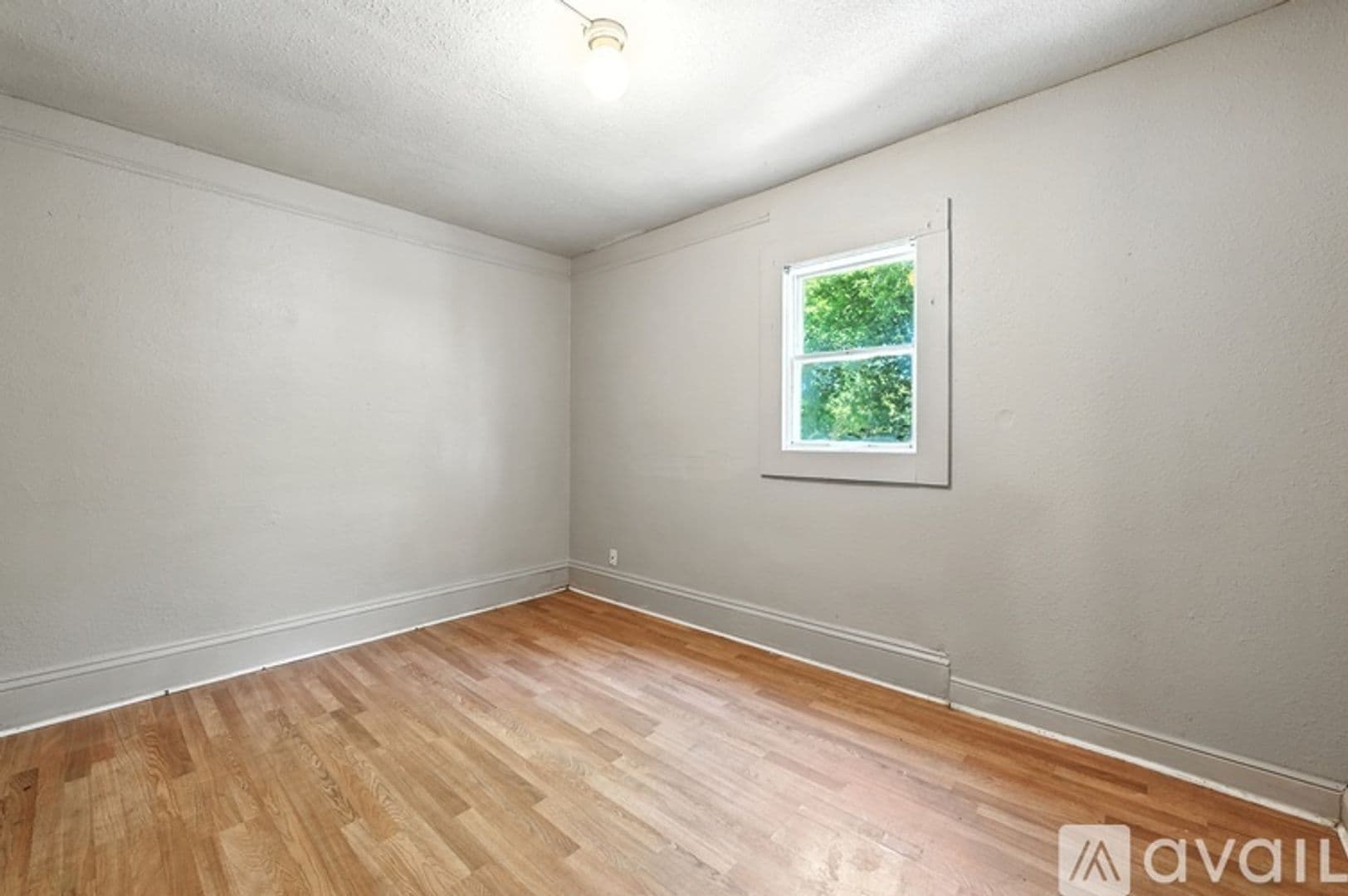 Milwaukee Apartment: 3402 N 3rd St