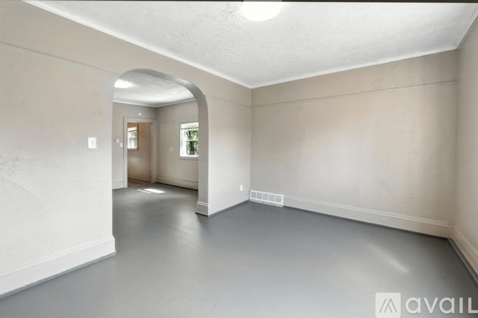 Milwaukee Apartment: 3402 N 3rd St