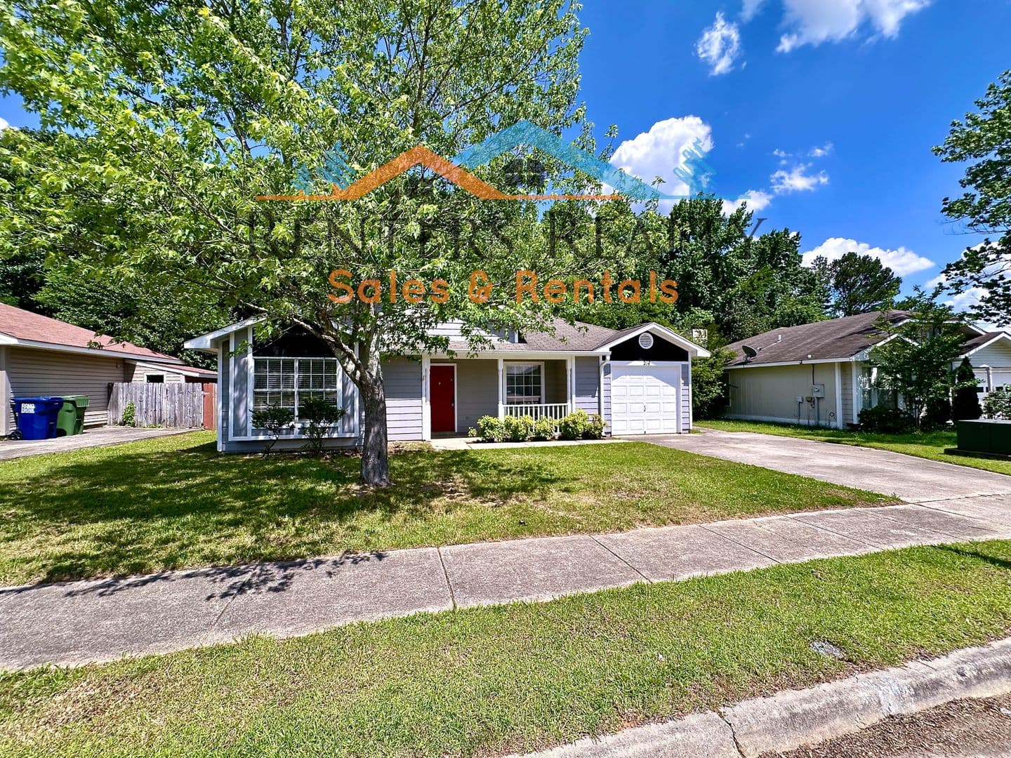 Madison House: 214 Shoals Point Trail