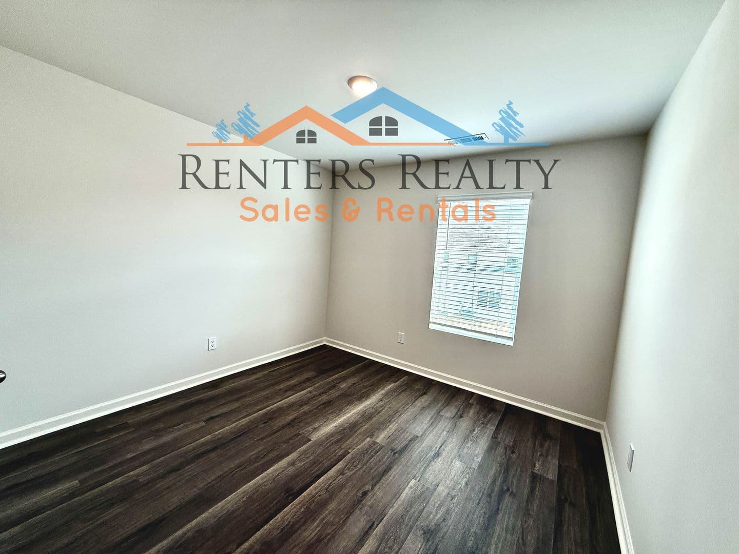 Madison Townhome: 223 Maple Spring Trl