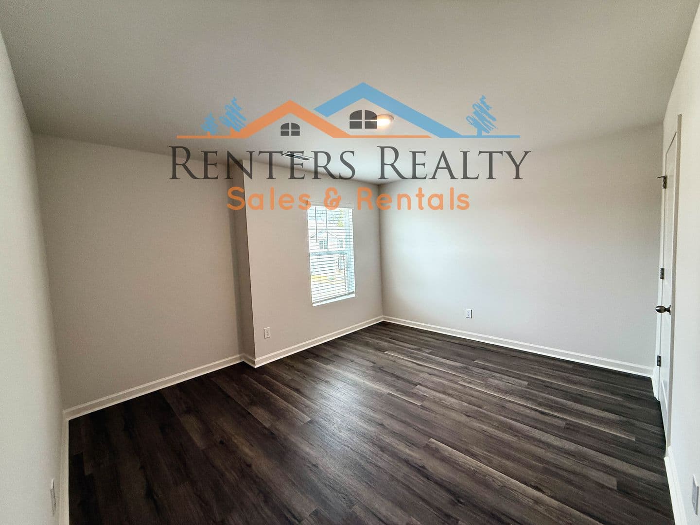 Madison Townhome: 223 Maple Spring Trl