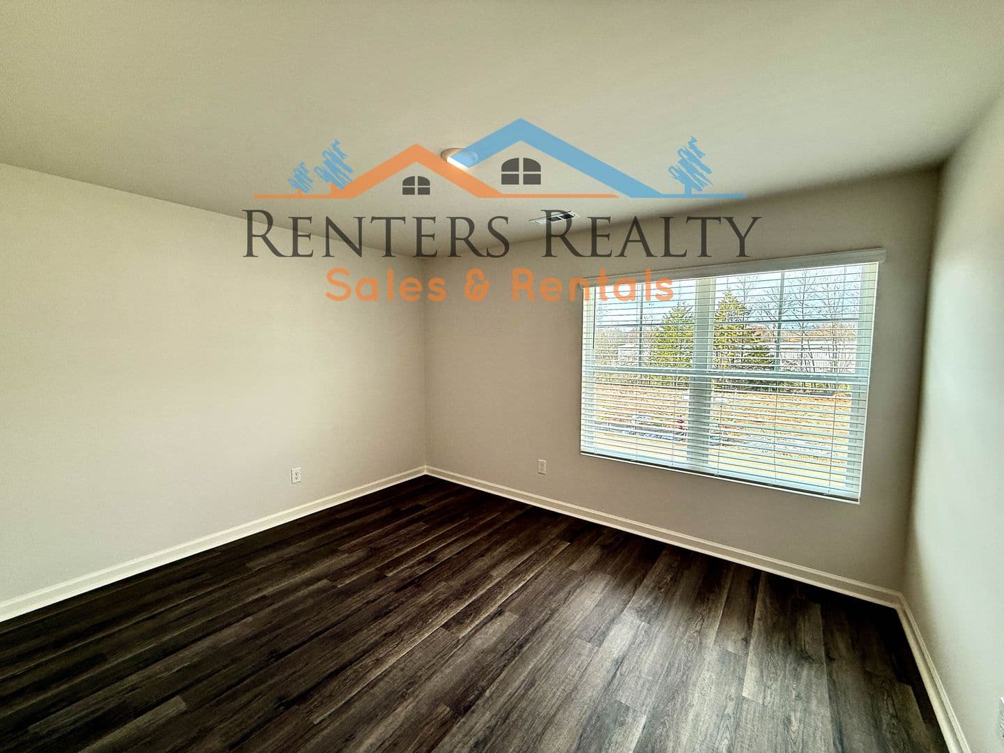 Madison Townhome: 223 Maple Spring Trl