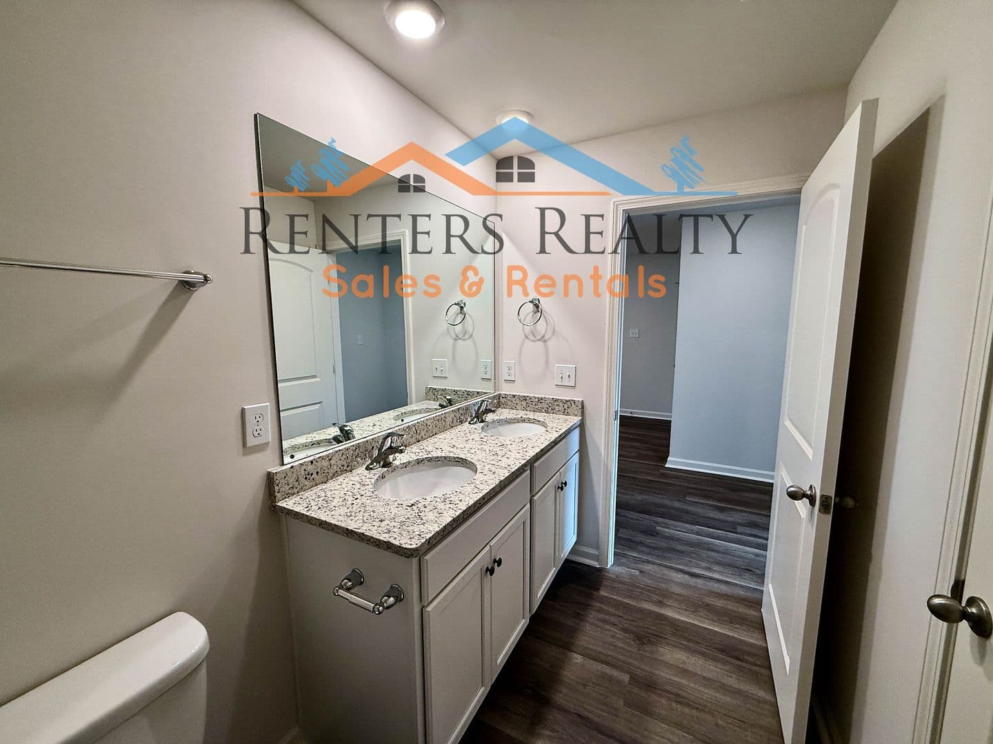 Madison Townhome: 223 Maple Spring Trl