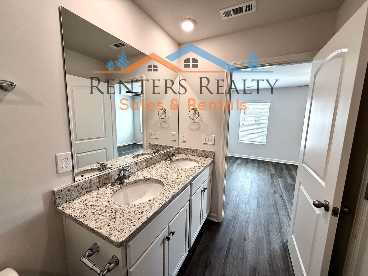 Madison Townhome: 223 Maple Spring Trl