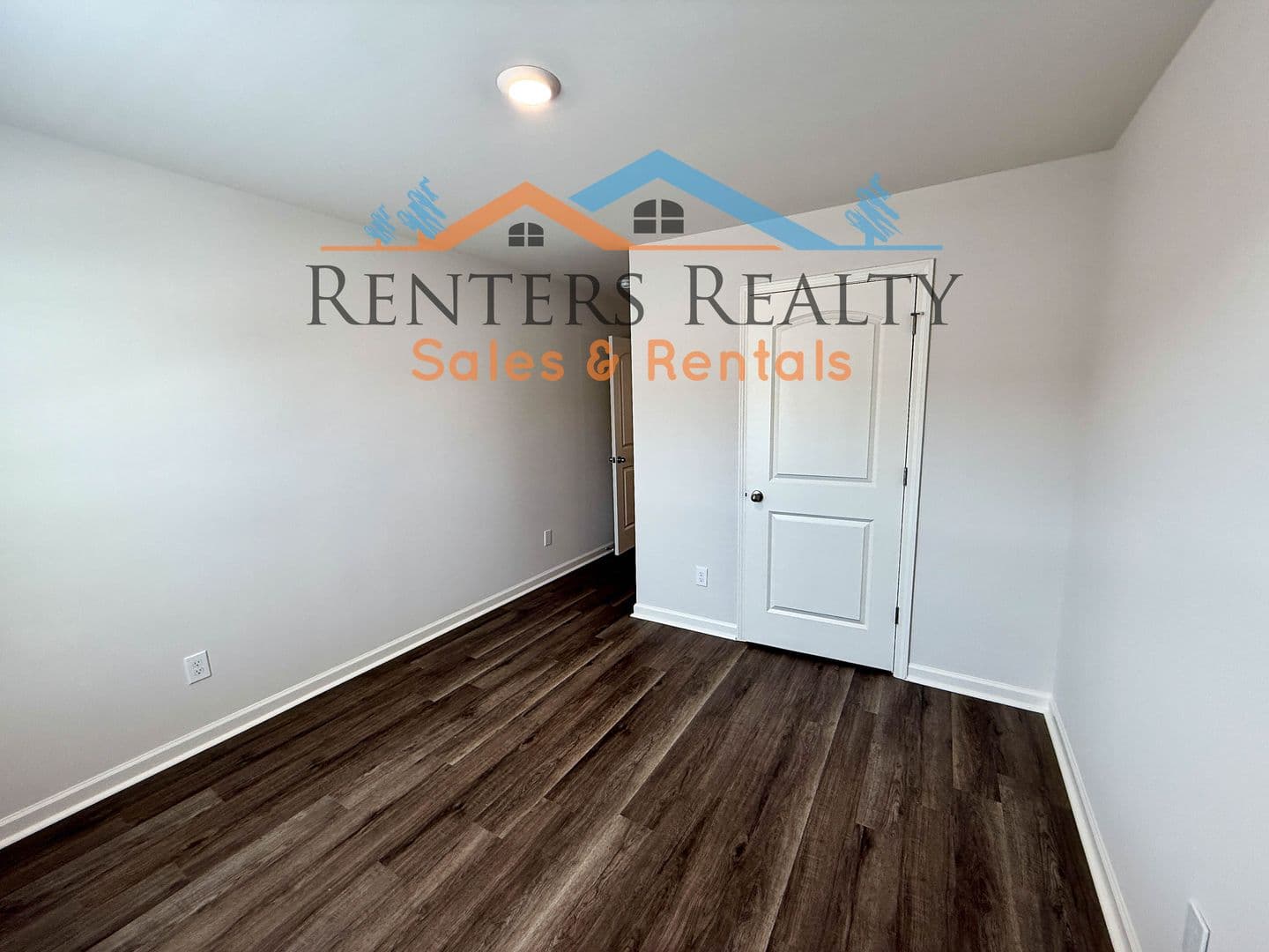 Madison Townhome: 223 Maple Spring Trl