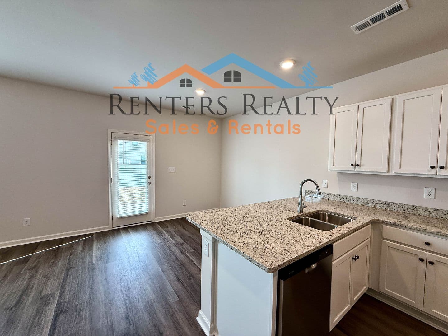 Madison Townhome: 223 Maple Spring Trl