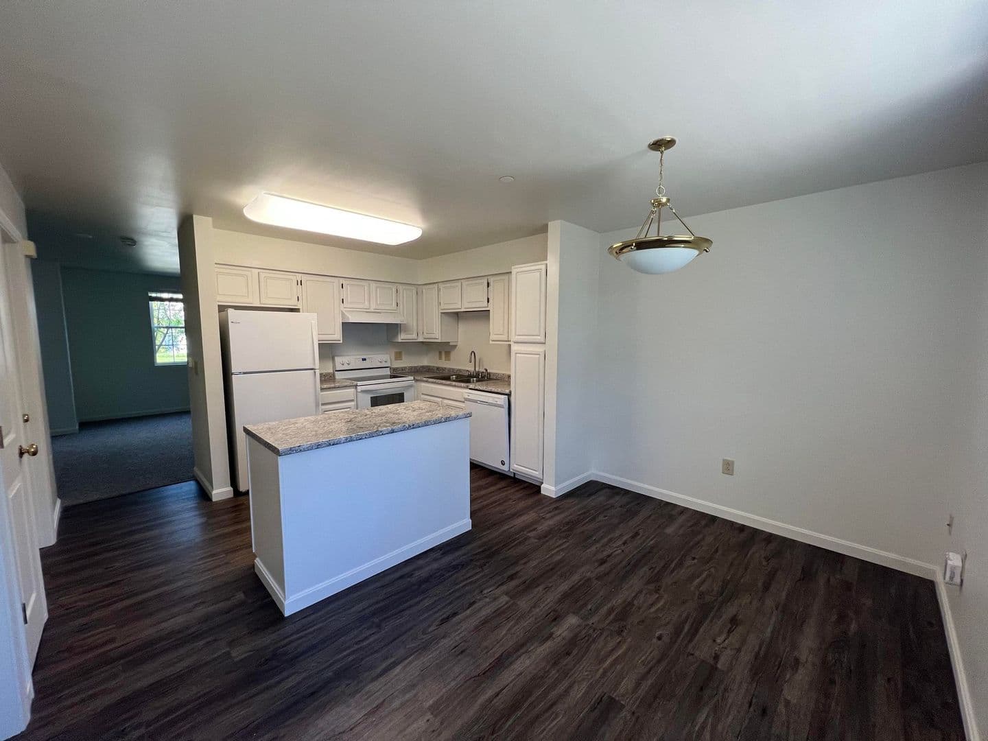 Brunswick House: 4 Enterprise Dr