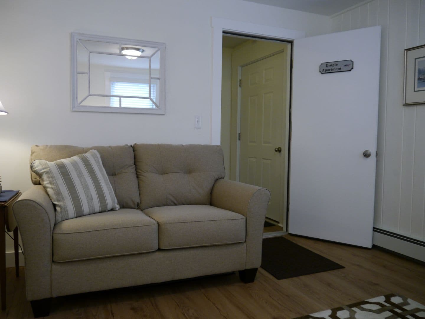 Brunswick Apartment: 16 School Street