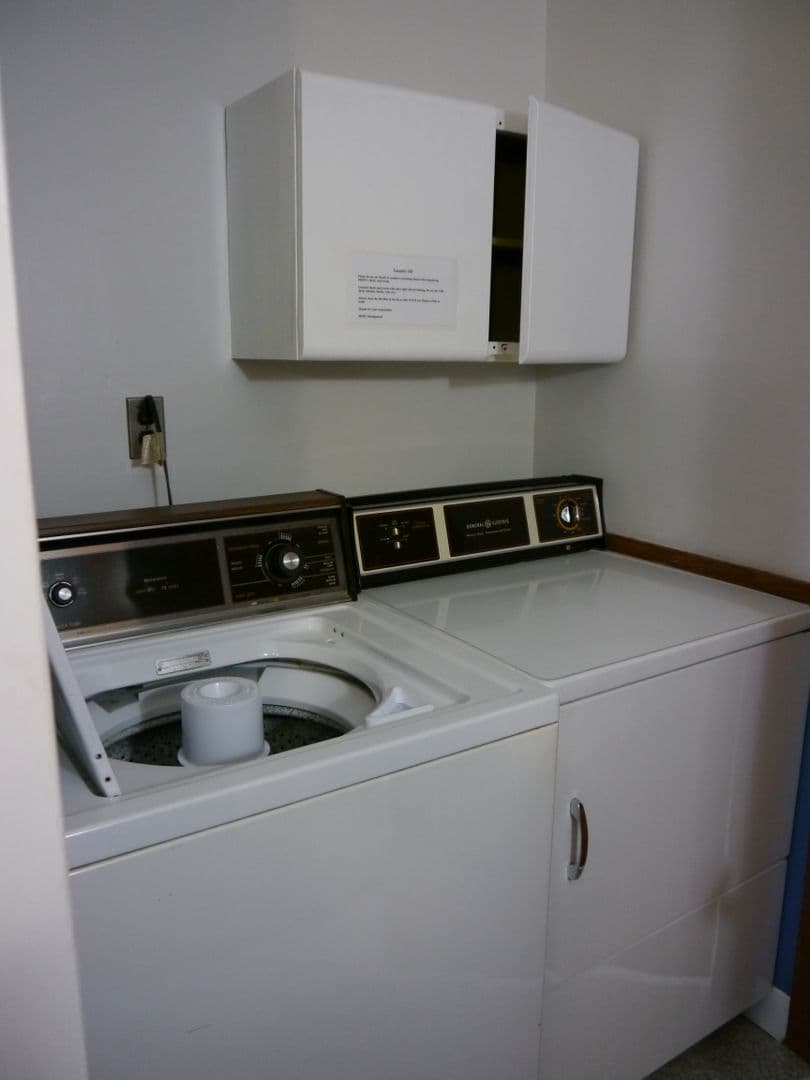 Brunswick Apartment: 9 Cedar Street