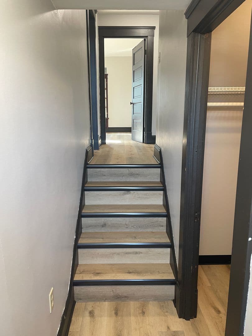 Parma Apartment: 5977 Ridge Road