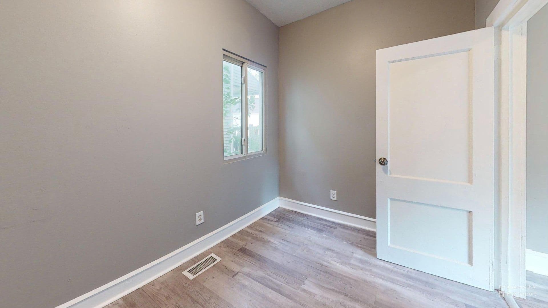 Cleveland Apartment: 4221 Newark Avenue