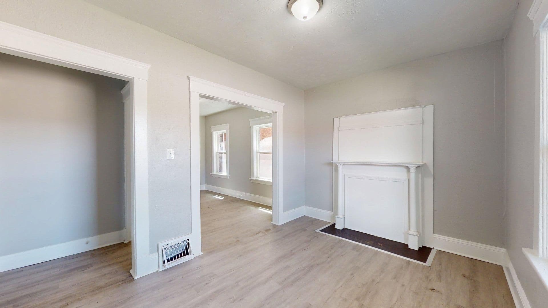 Cleveland Apartment: 8111 Madison Avenue