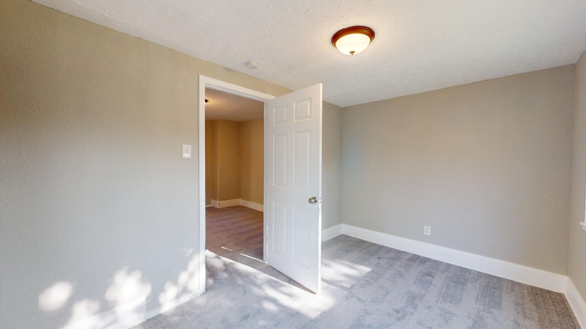 Cleveland Apartment: 1471 West 98th St.