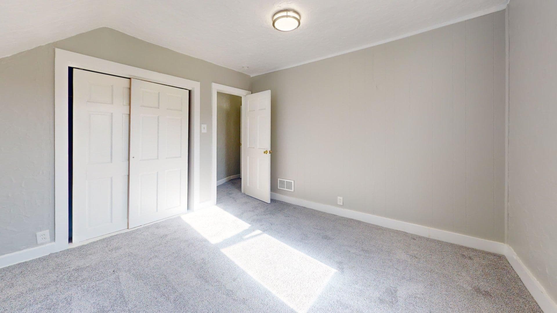 Cleveland House: 10914 Oliver Road