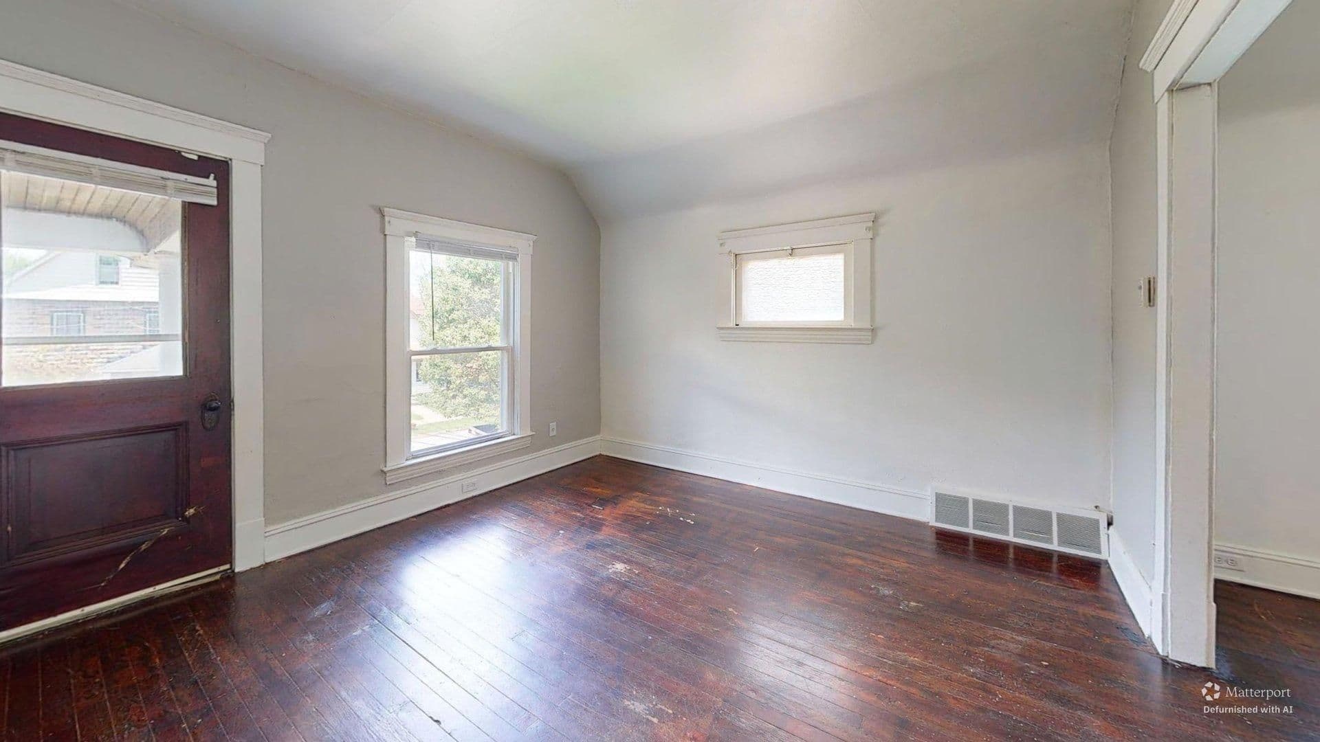 Cleveland Apartment: 3865 West 16th Street