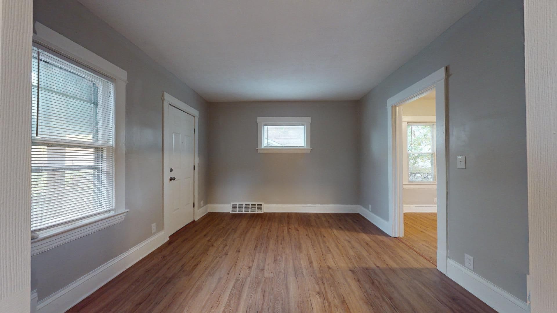 Cleveland Apartment: 4420 Bush Ave.