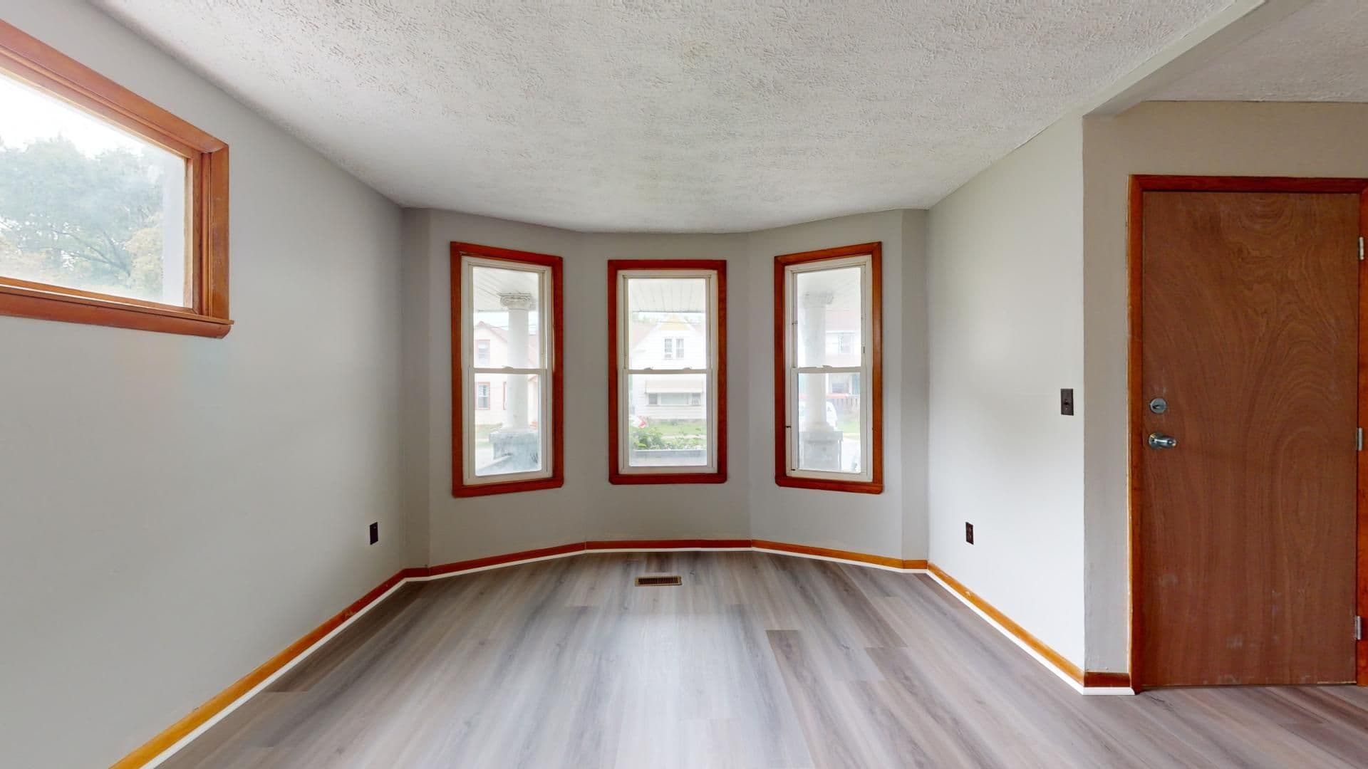 Cleveland Apartment: 3518-3520 West 54th St.