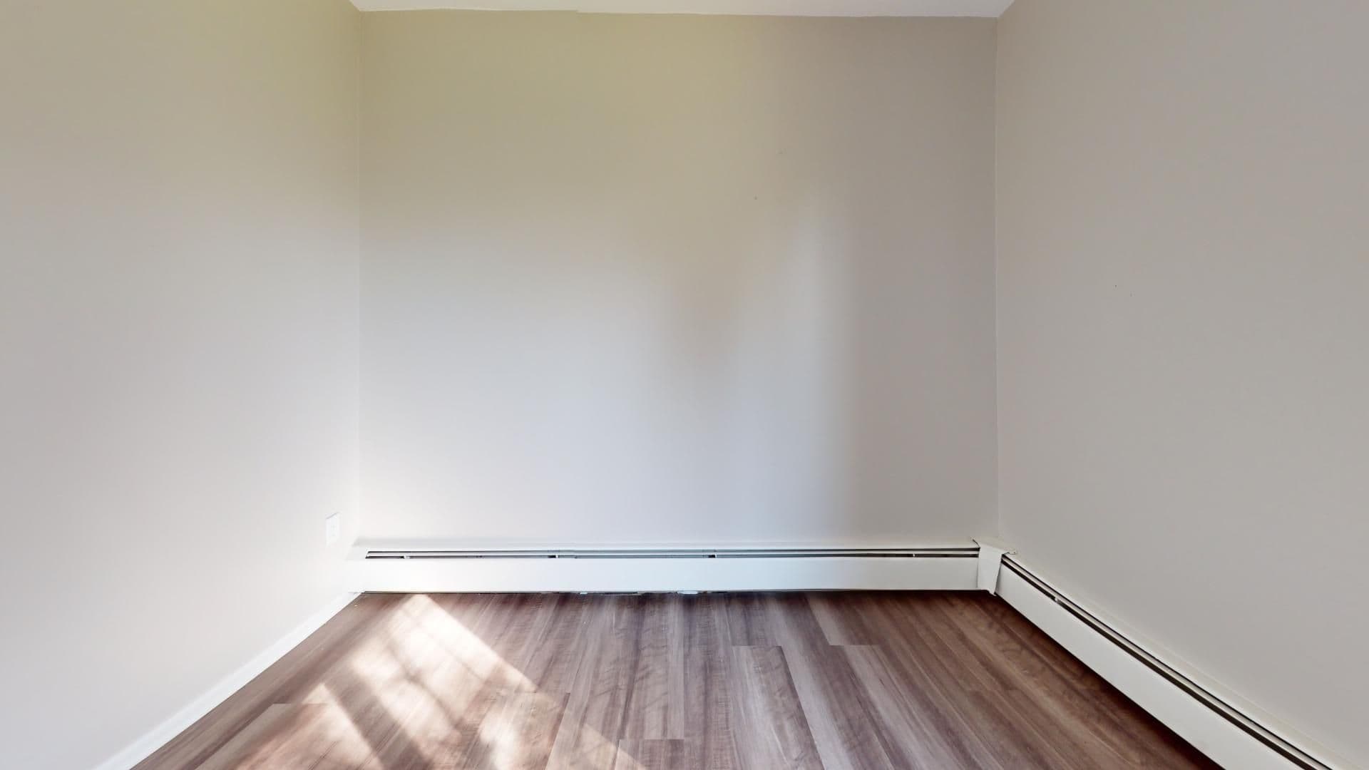 Maple Heights Apartment: 15312 Maple Park Dr.
