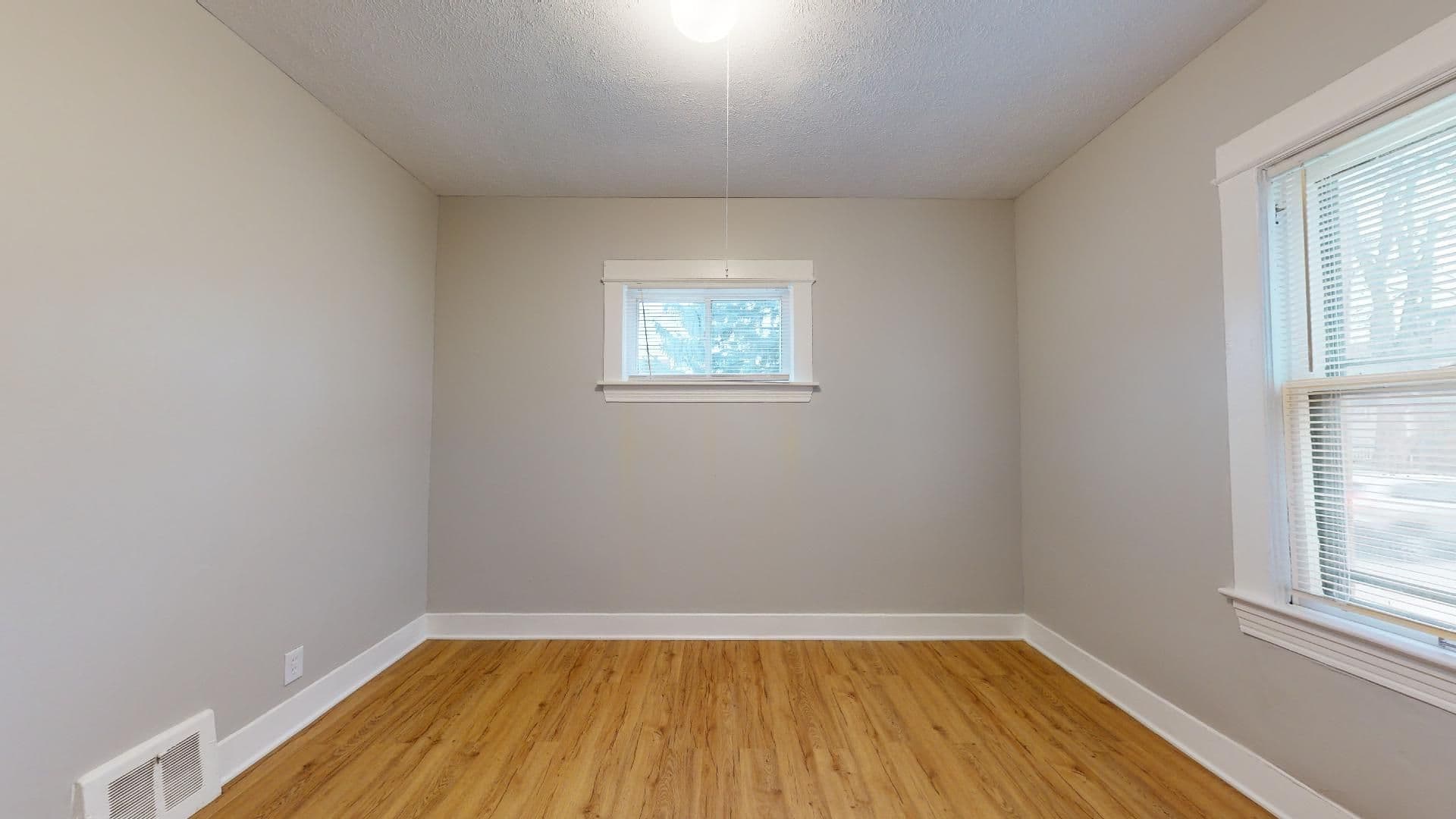 Cleveland Apartment: 4420 Bush Ave.