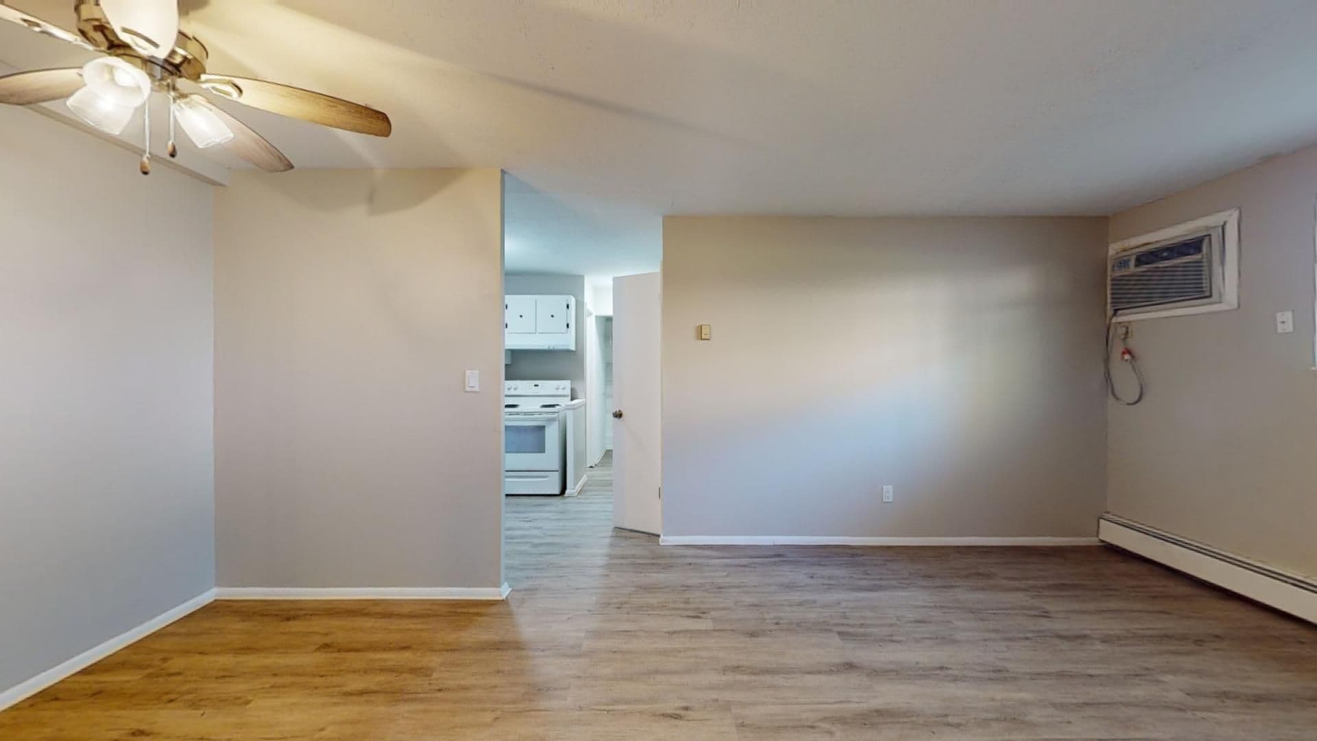 Maple Heights Apartment: 15312 Maple Park Dr.