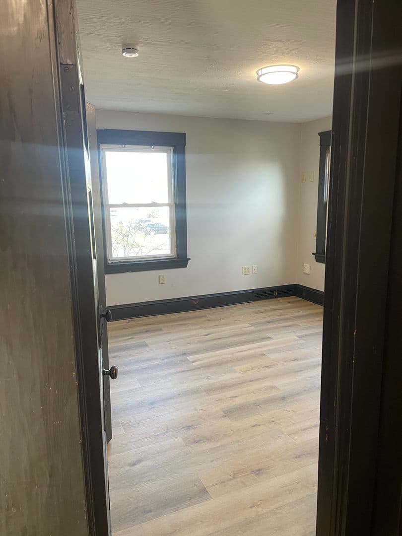 Parma Apartment: 5977 Ridge Road