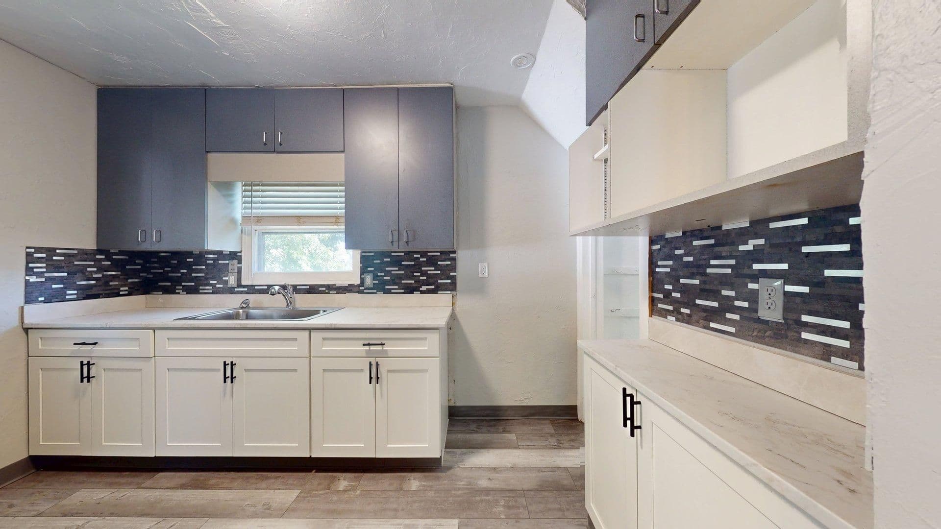 Cleveland House: 10914 Oliver Road