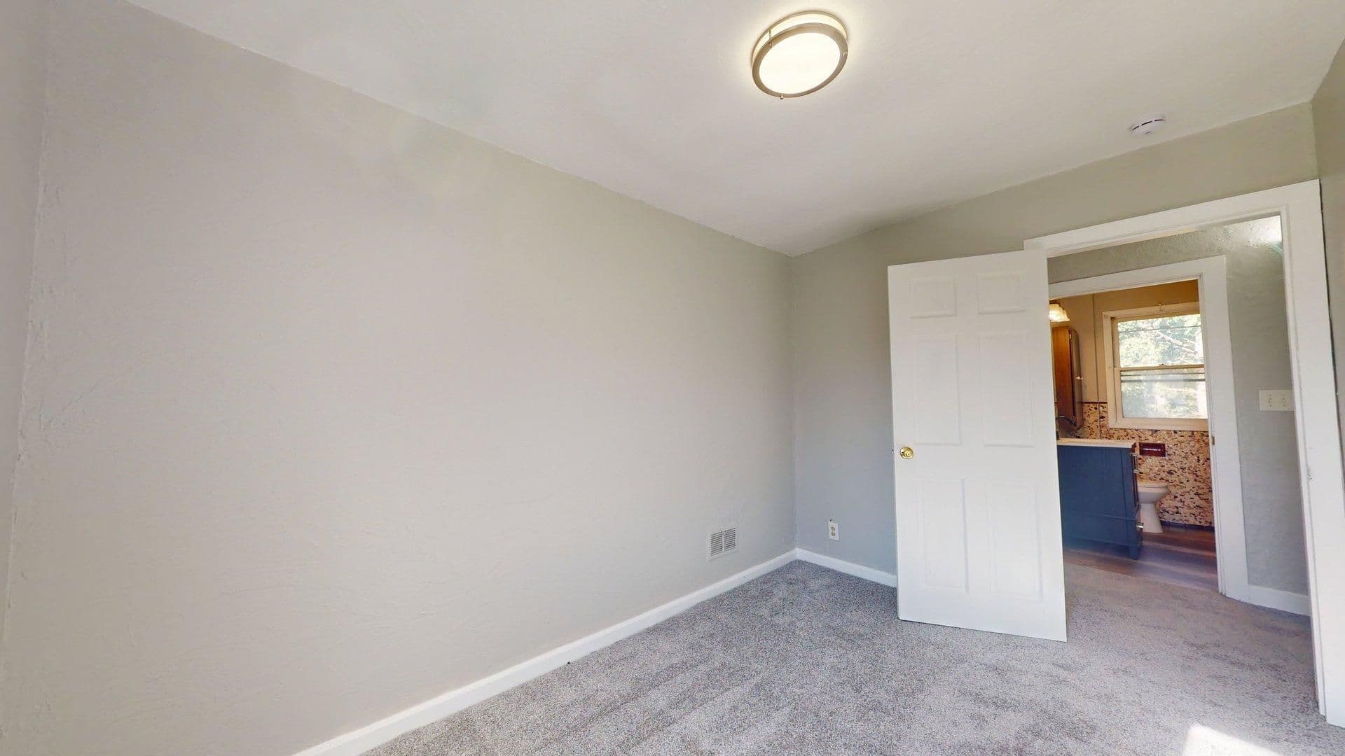 Cleveland House: 10914 Oliver Road