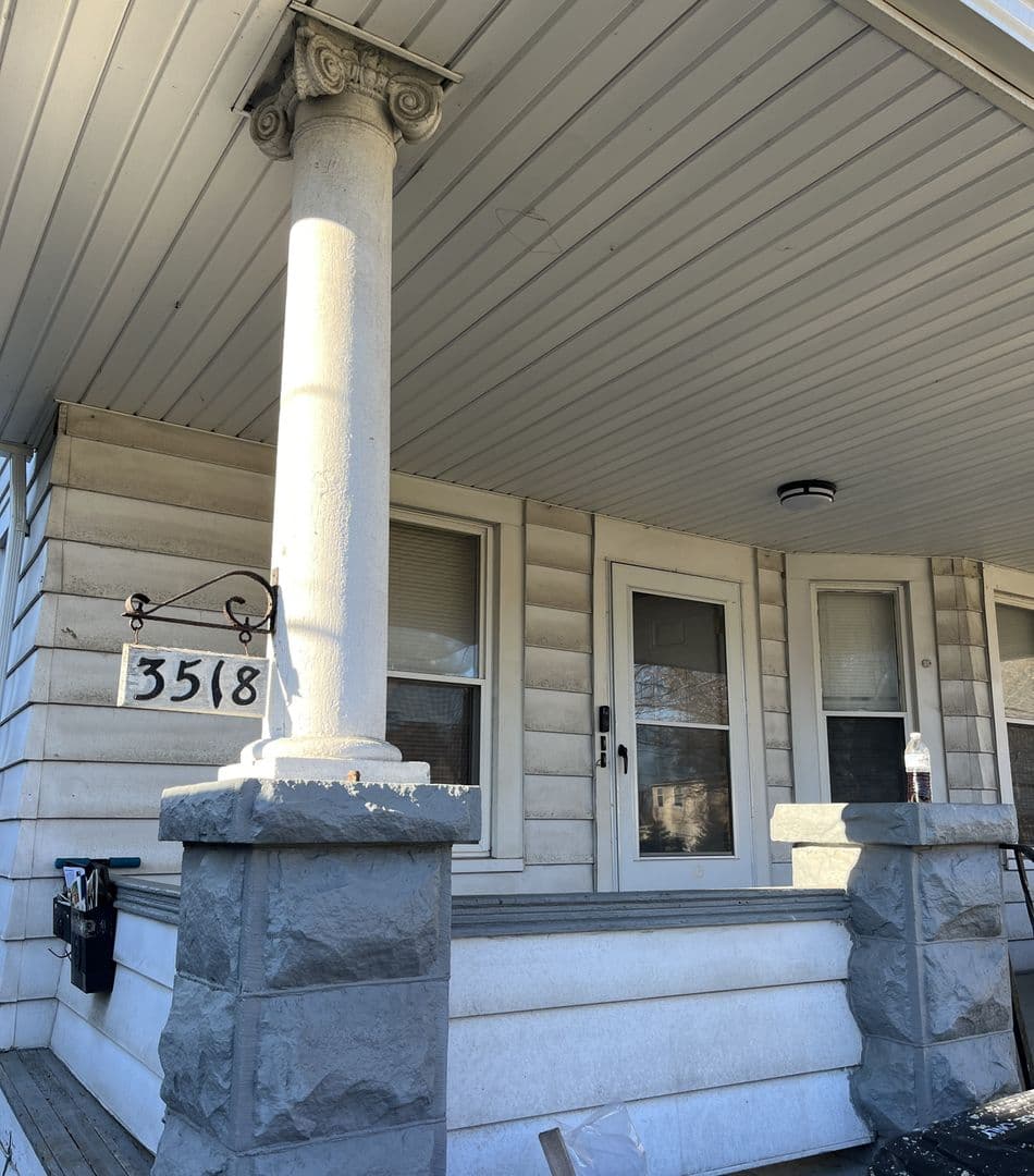 Cleveland Apartment: 3518-3520 West 54th St.