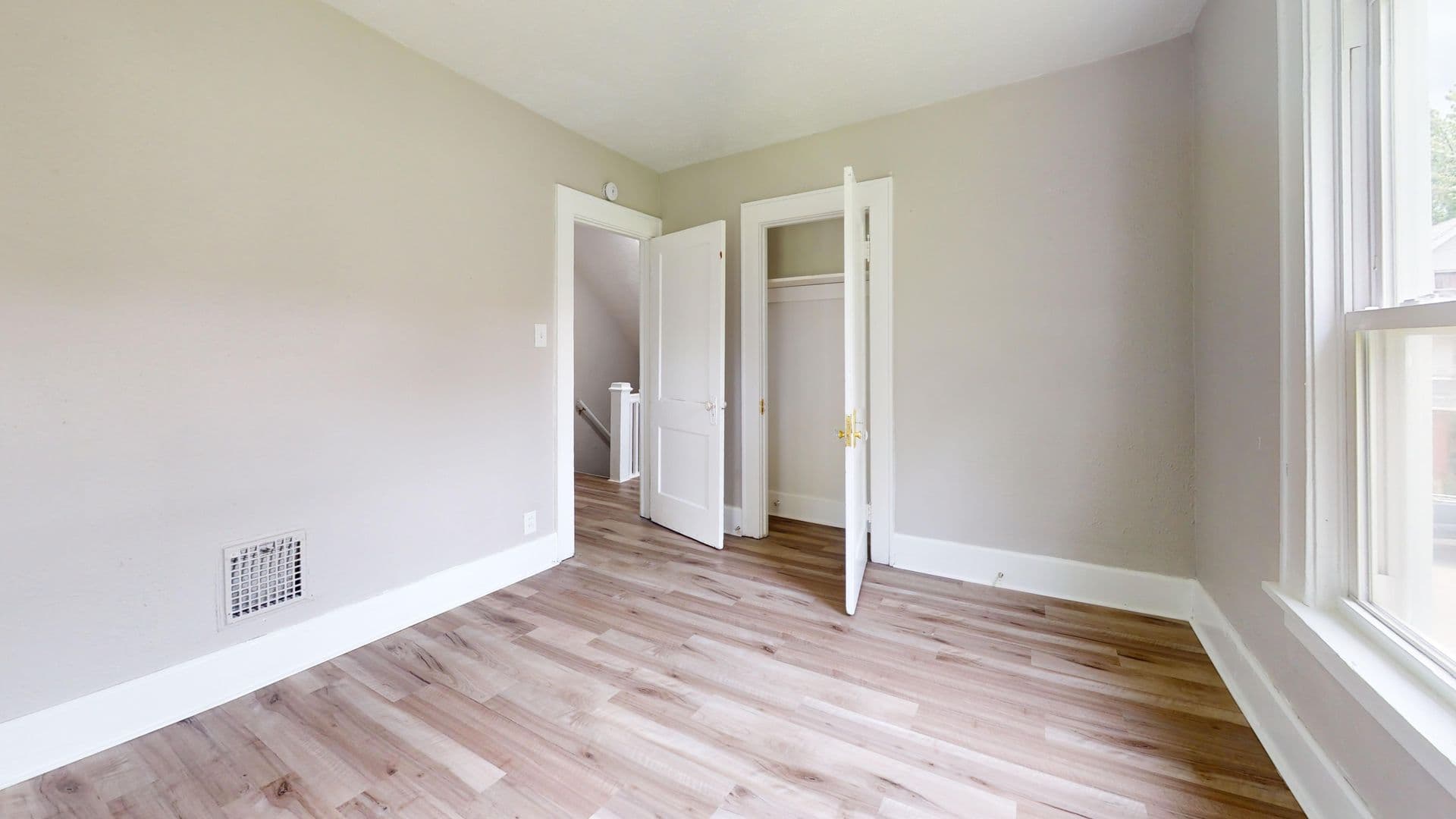 Alliance Apartment: 434 East Oxford Street