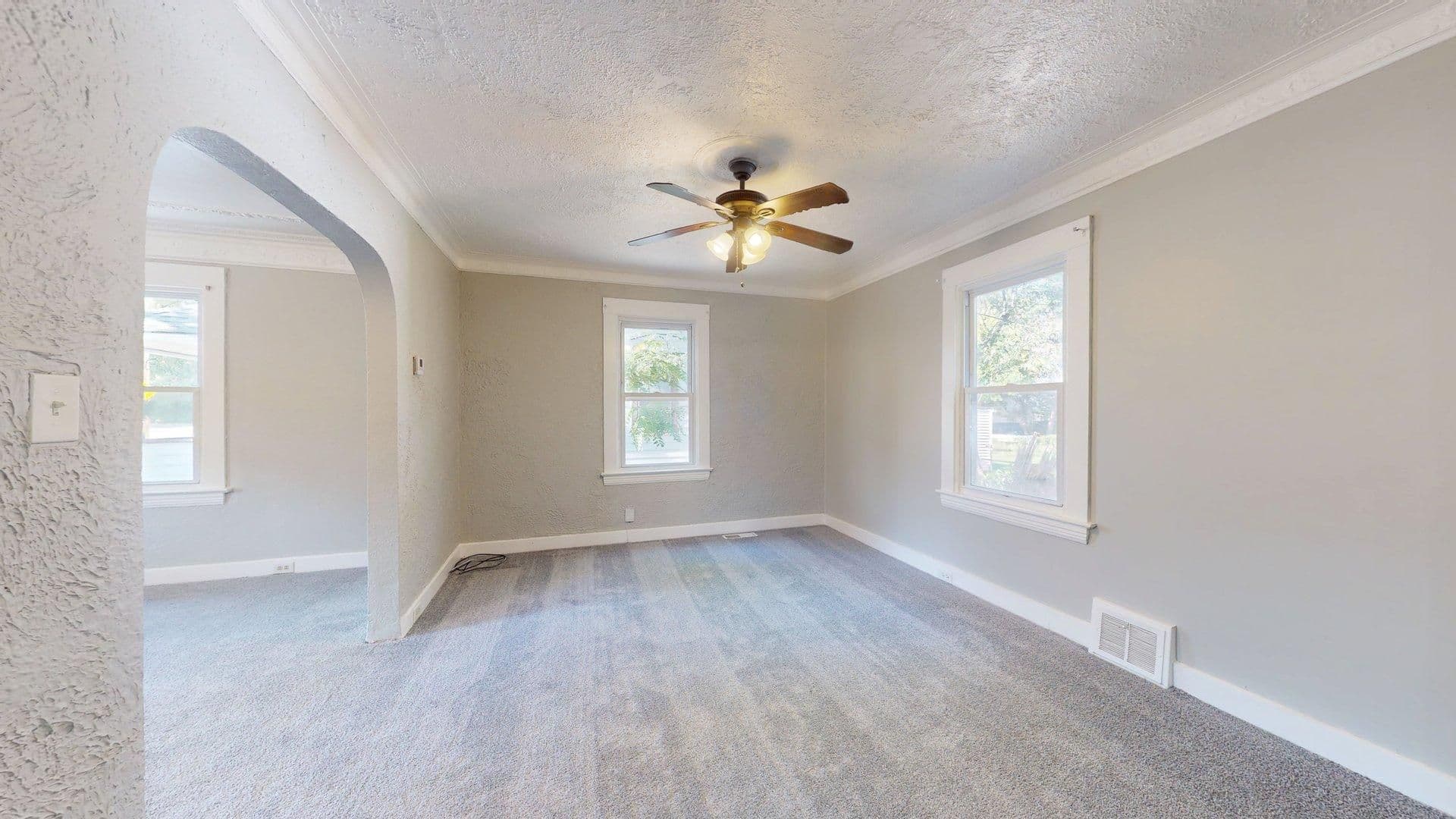 Cleveland House: 10914 Oliver Road