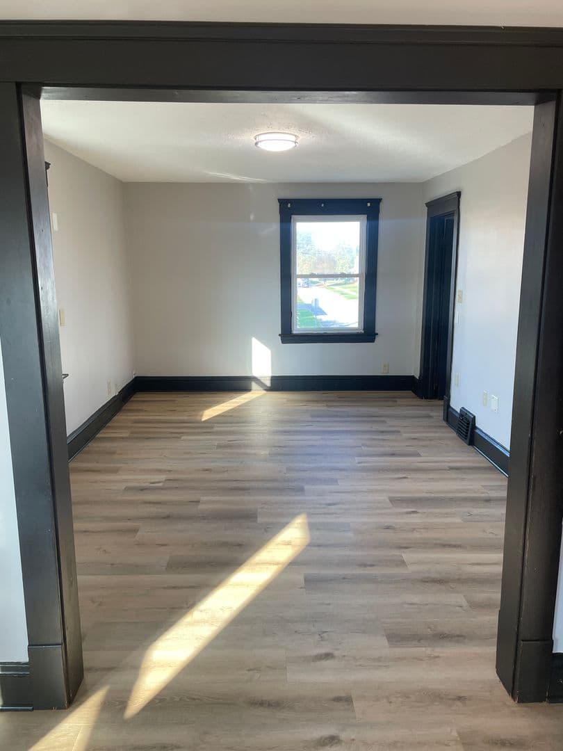Parma Apartment: 5977 Ridge Road