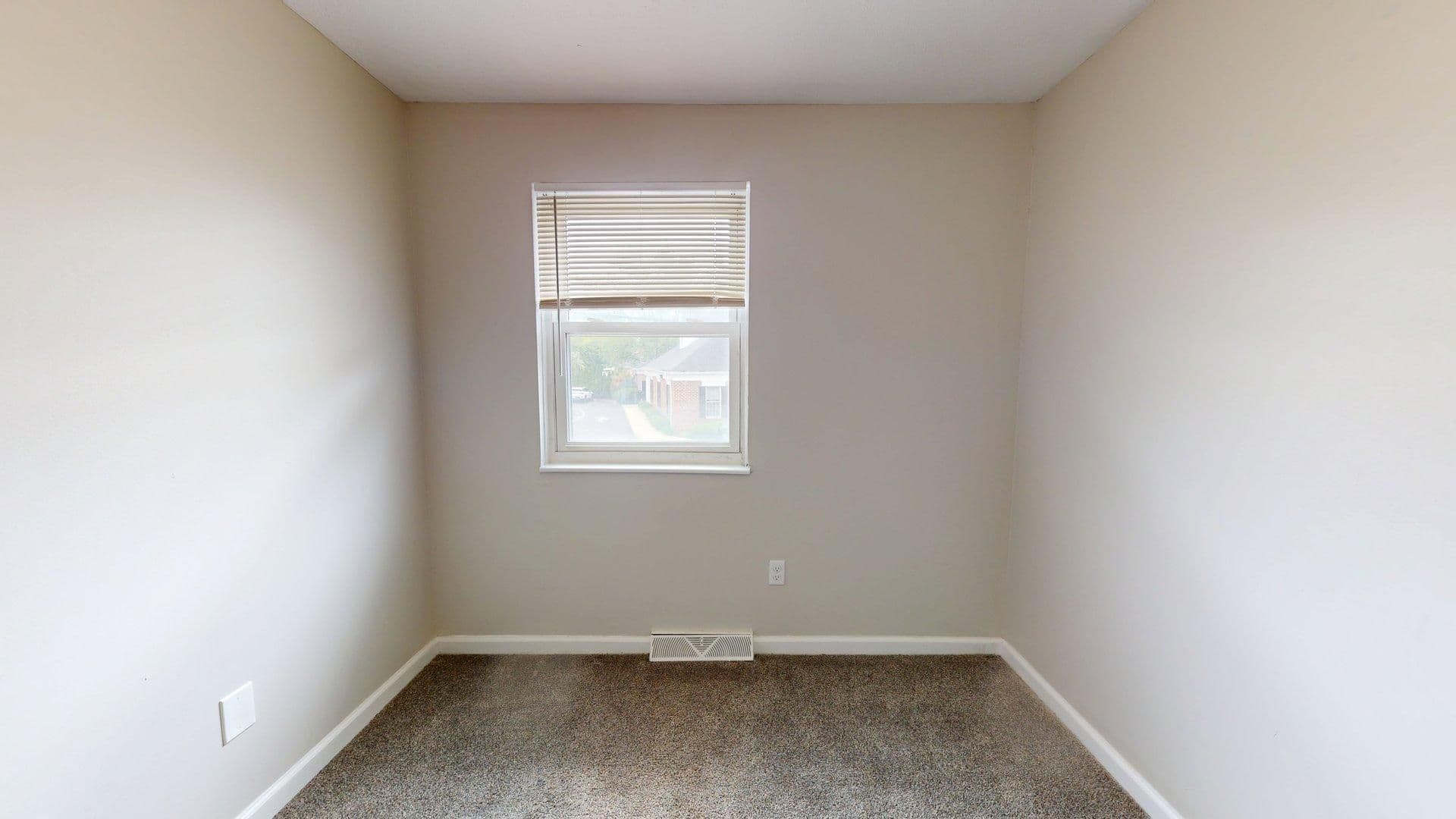 Elyria Apartment: 630 S. Abbe Rd.