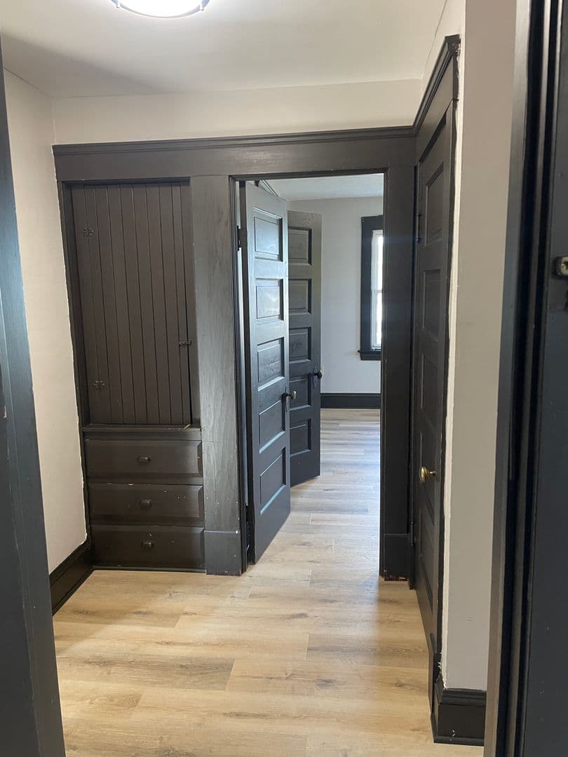 Parma Apartment: 5977 Ridge Road