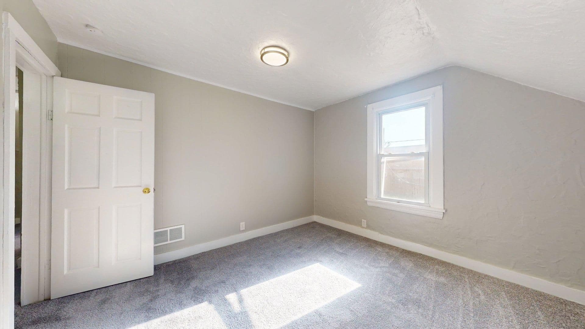 Cleveland House: 10914 Oliver Road