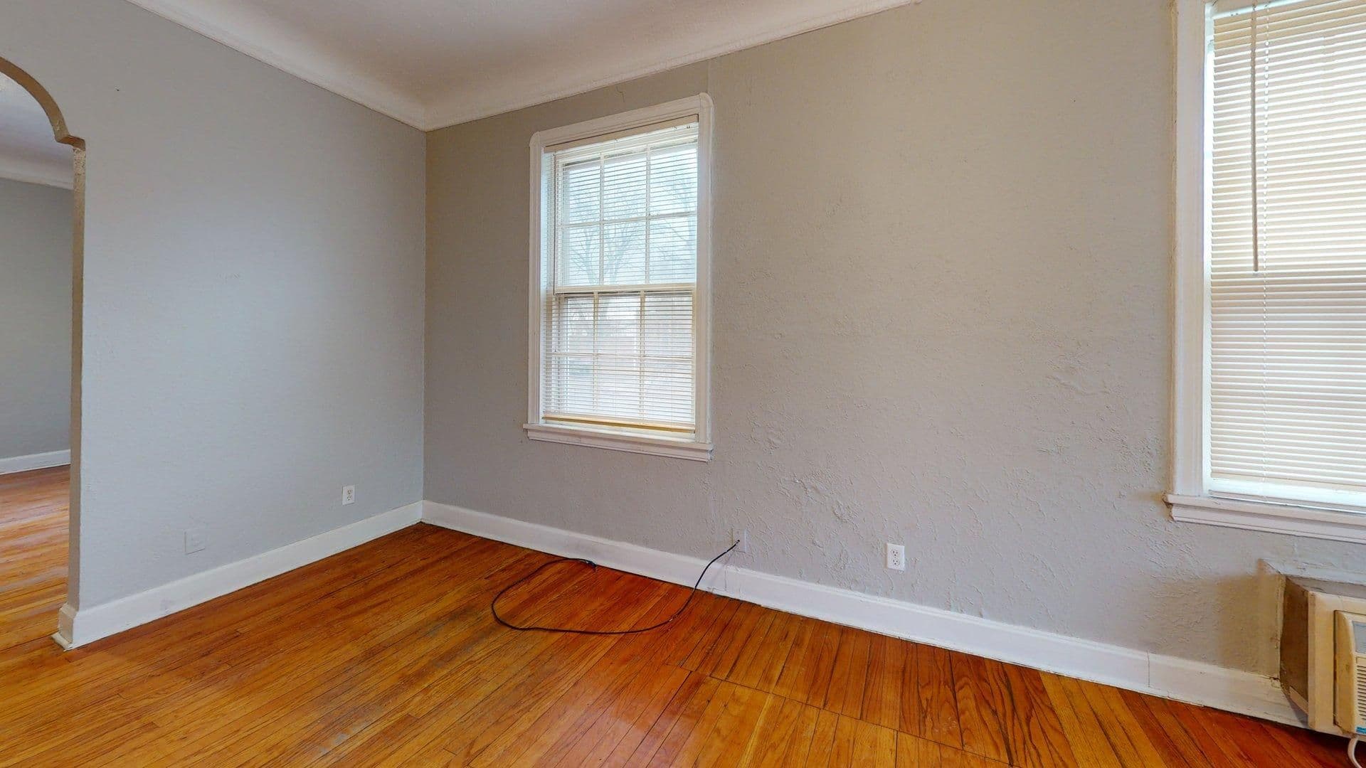 Shaker Heights Apartment: 2534 - 2538 Kemper Rd