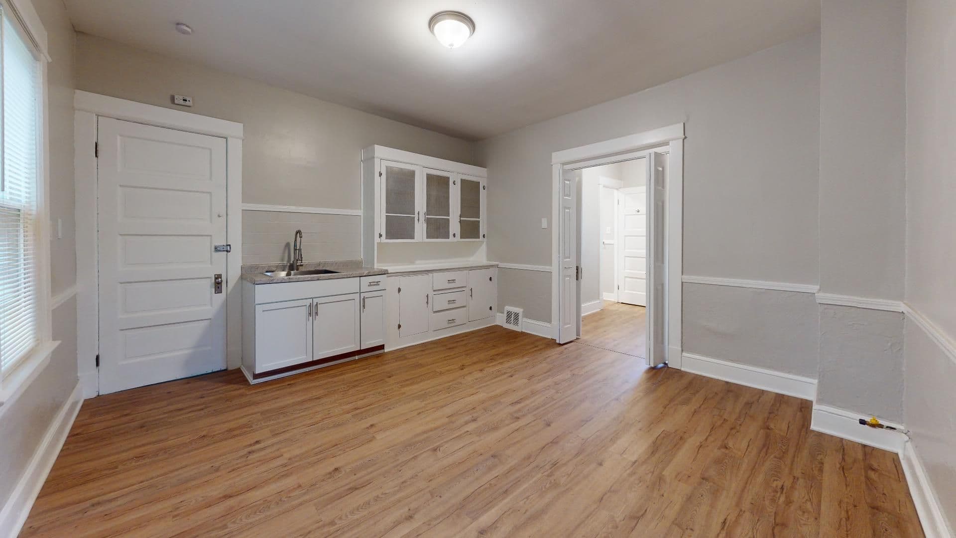 Cleveland Apartment: 4420 Bush Ave.