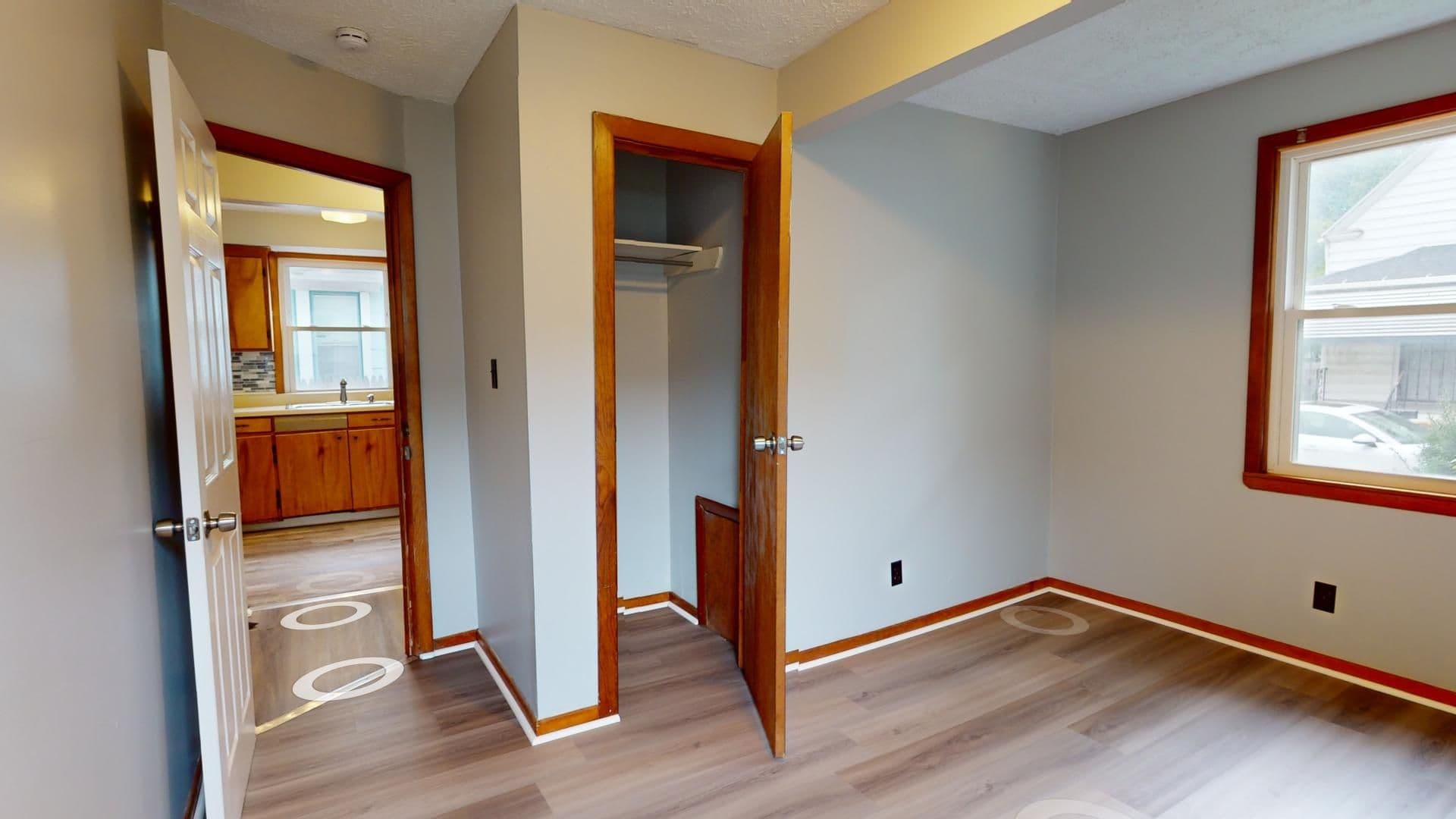 Cleveland Apartment: 3518-3520 West 54th St.