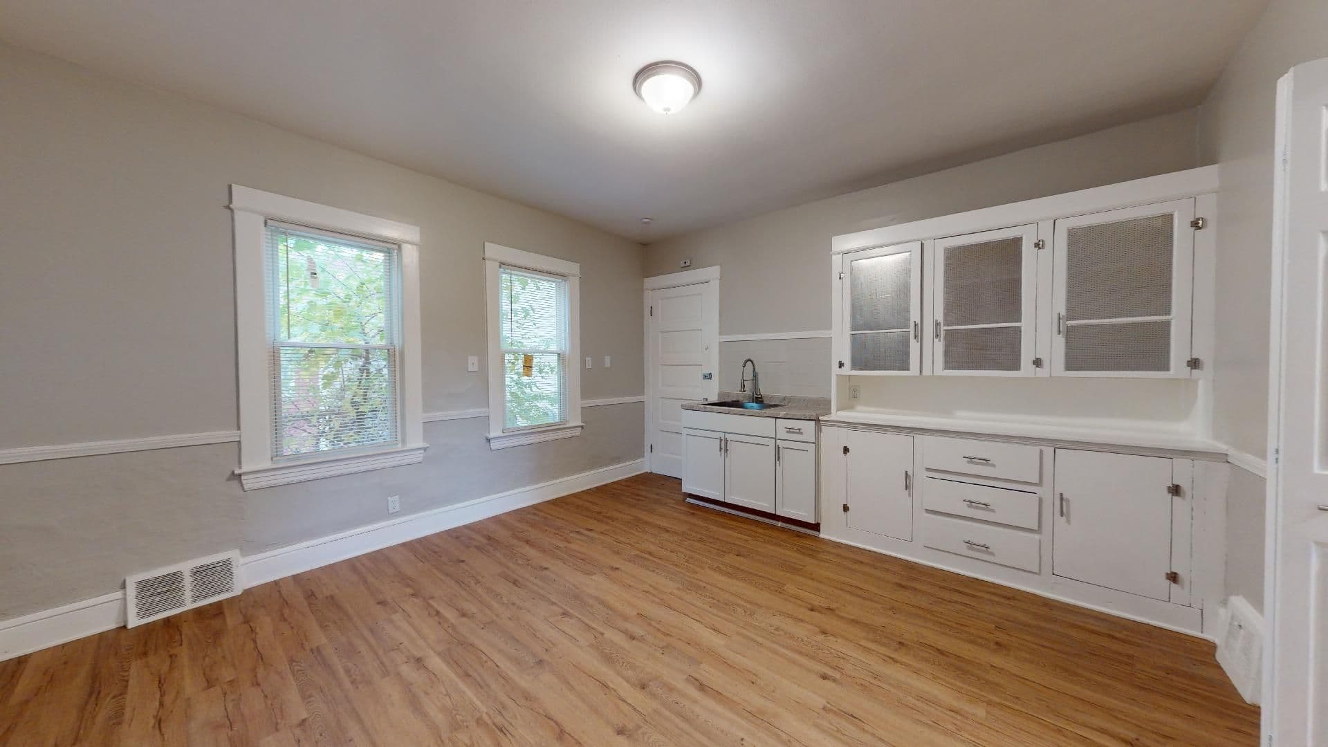 Cleveland Apartment: 4420 Bush Ave.