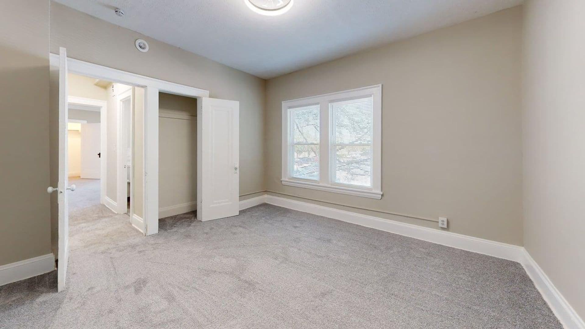 Cleveland Apartment: 3845 Riveredge Rd.