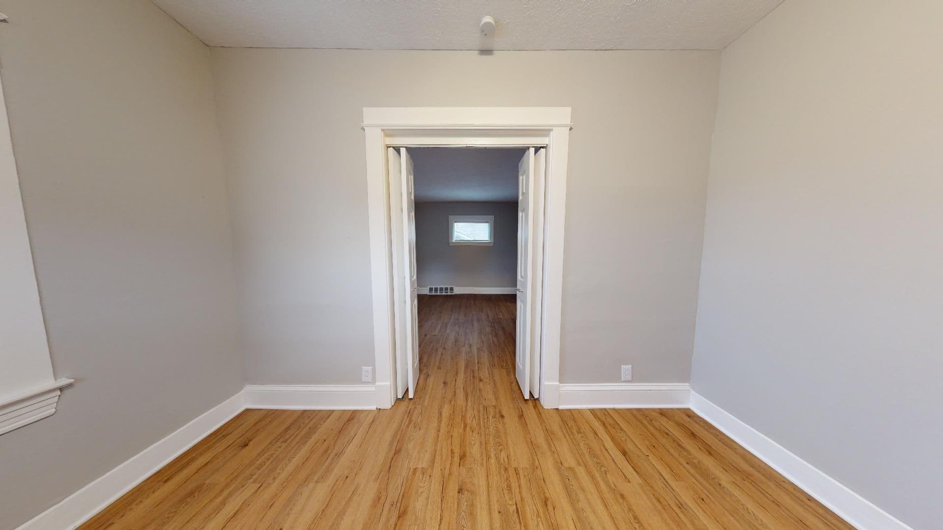 Cleveland Apartment: 4420 Bush Ave.