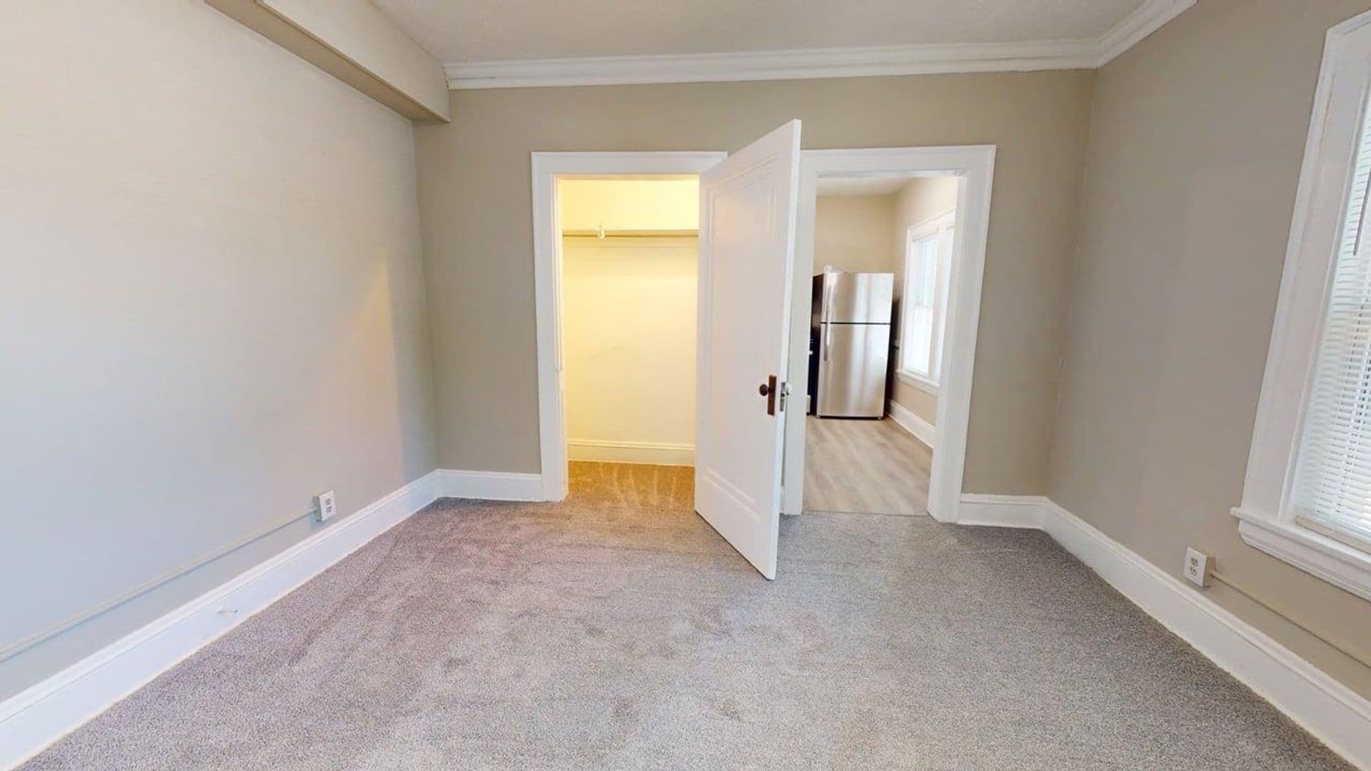 Cleveland Apartment: 3845 Riveredge Rd.