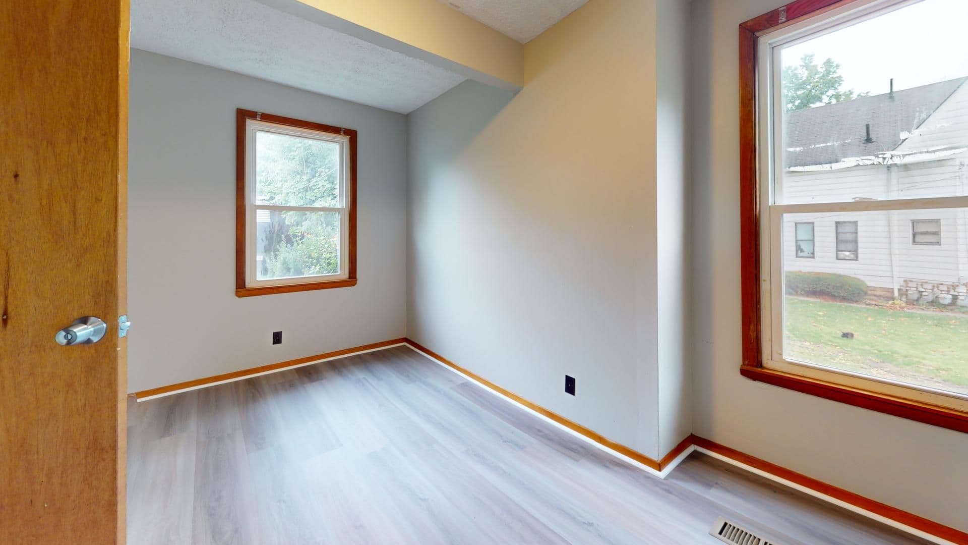 Cleveland Apartment: 3518-3520 West 54th St.
