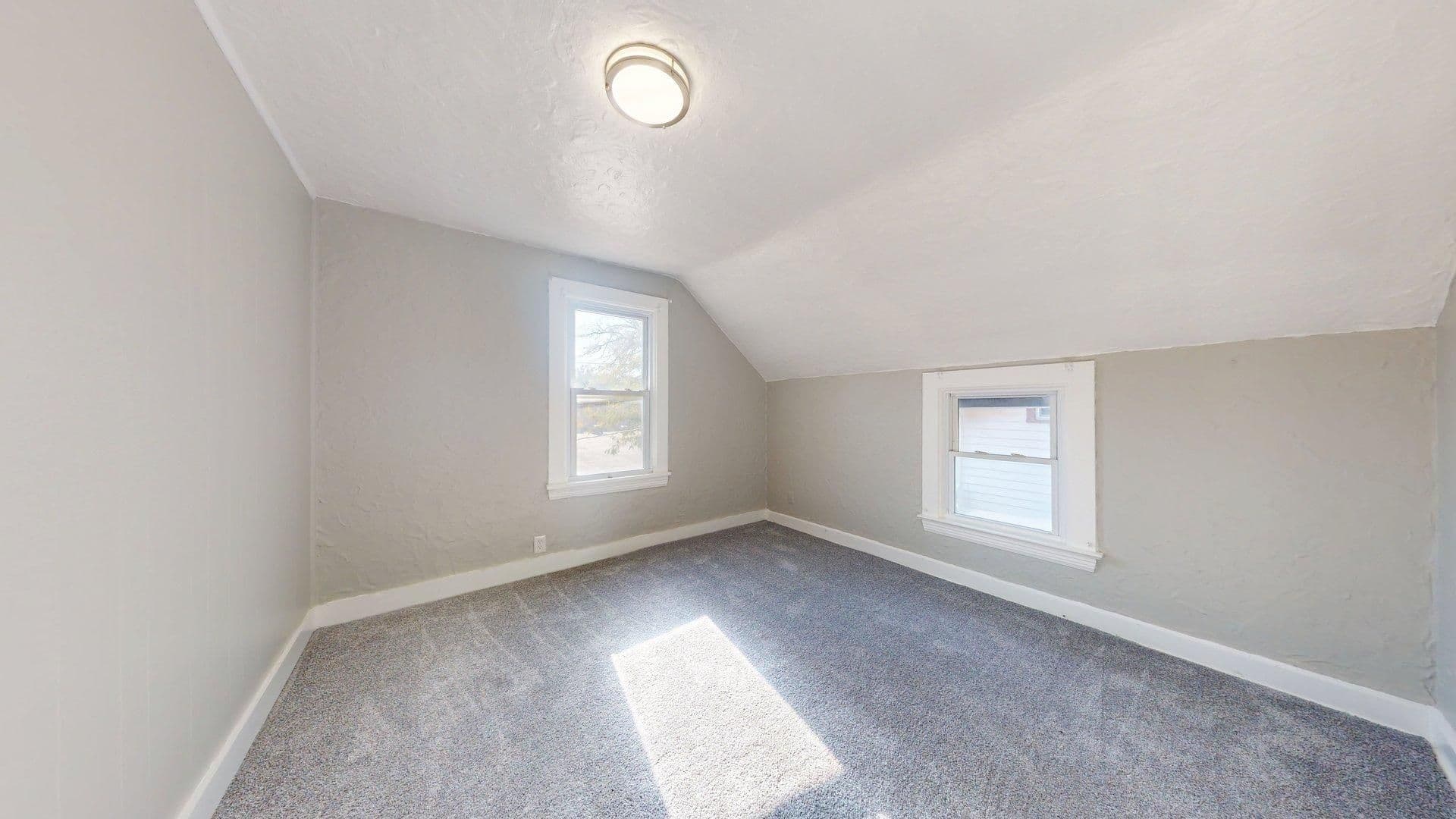 Cleveland House: 10914 Oliver Road