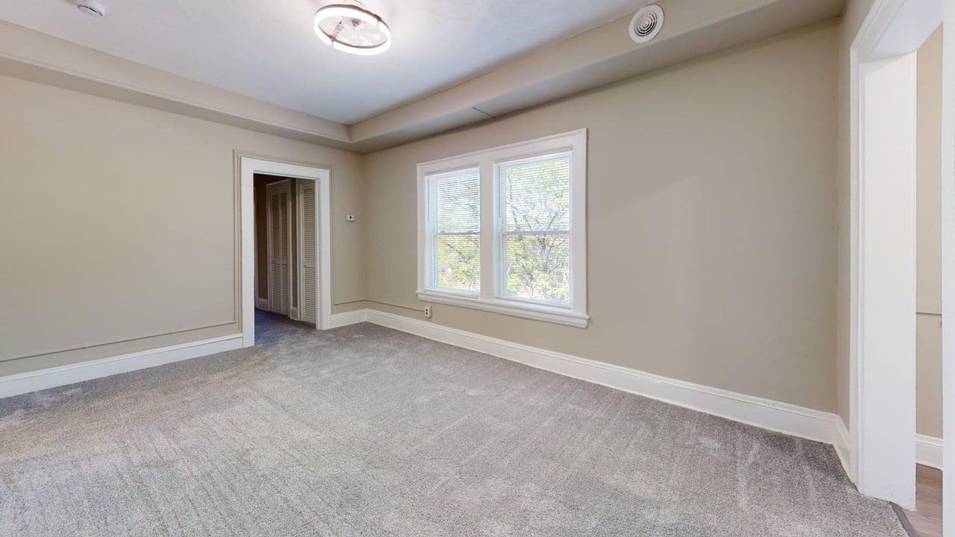 Cleveland Apartment: 3845 Riveredge Rd.