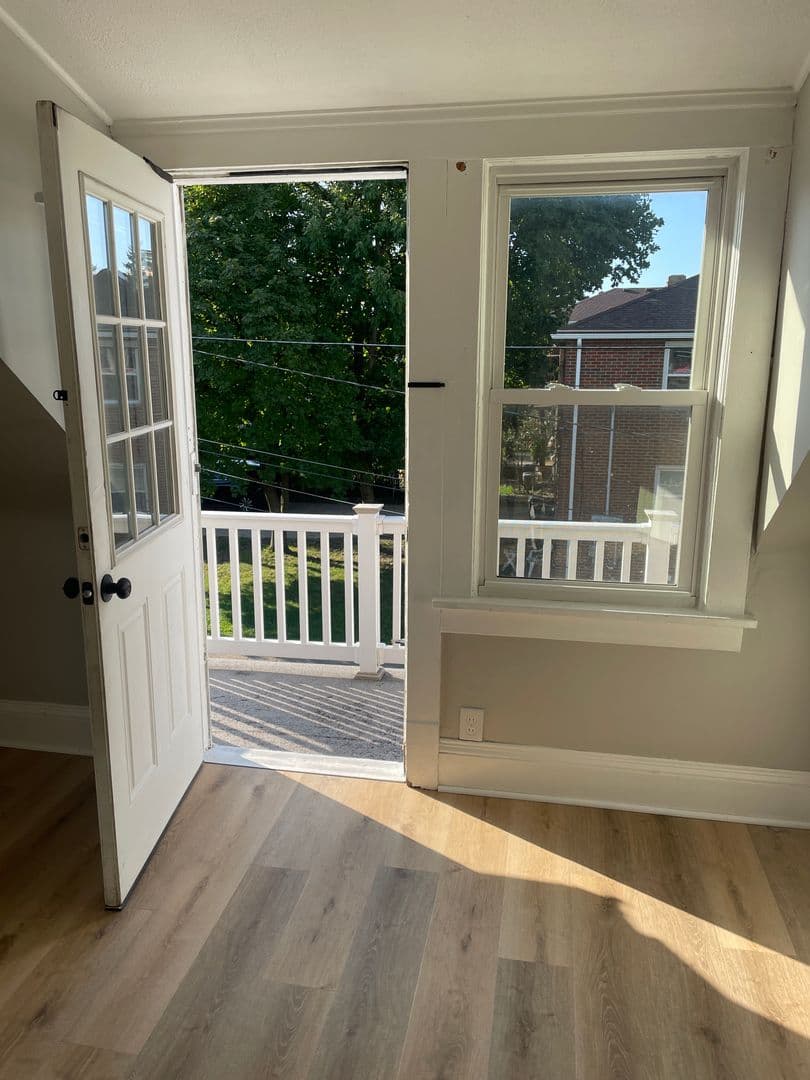 Parma Apartment: 5977 Ridge Road