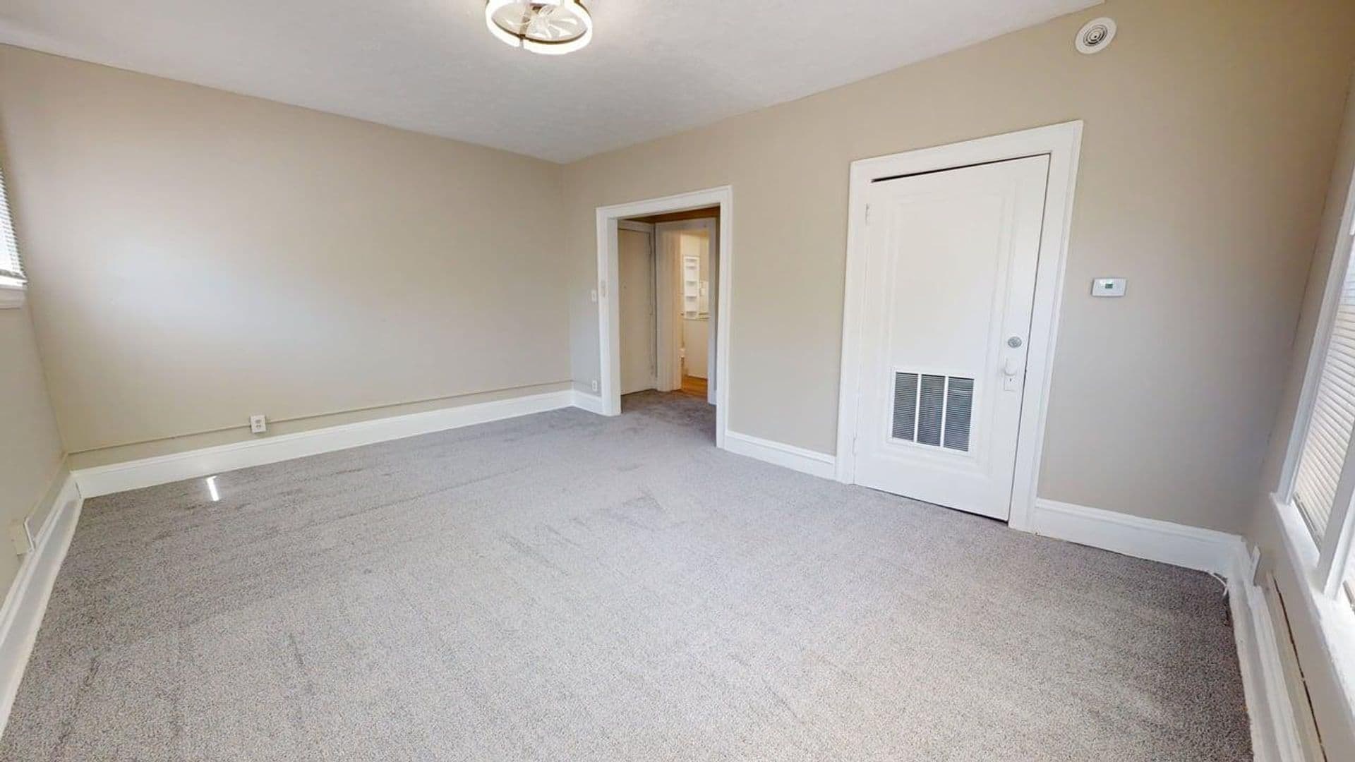 Cleveland Apartment: 3845 Riveredge Rd.