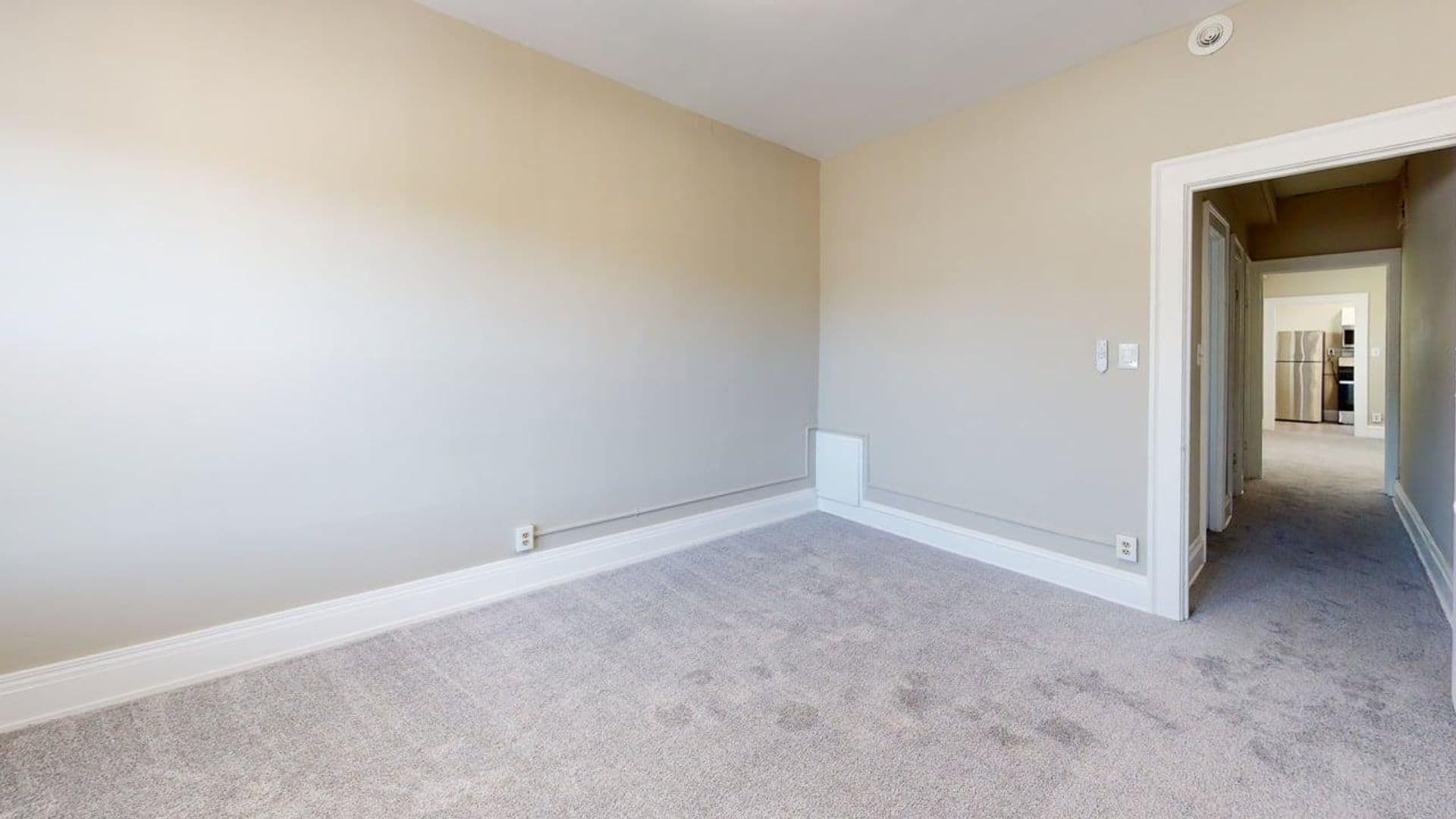 Cleveland Apartment: 3845 Riveredge Rd.