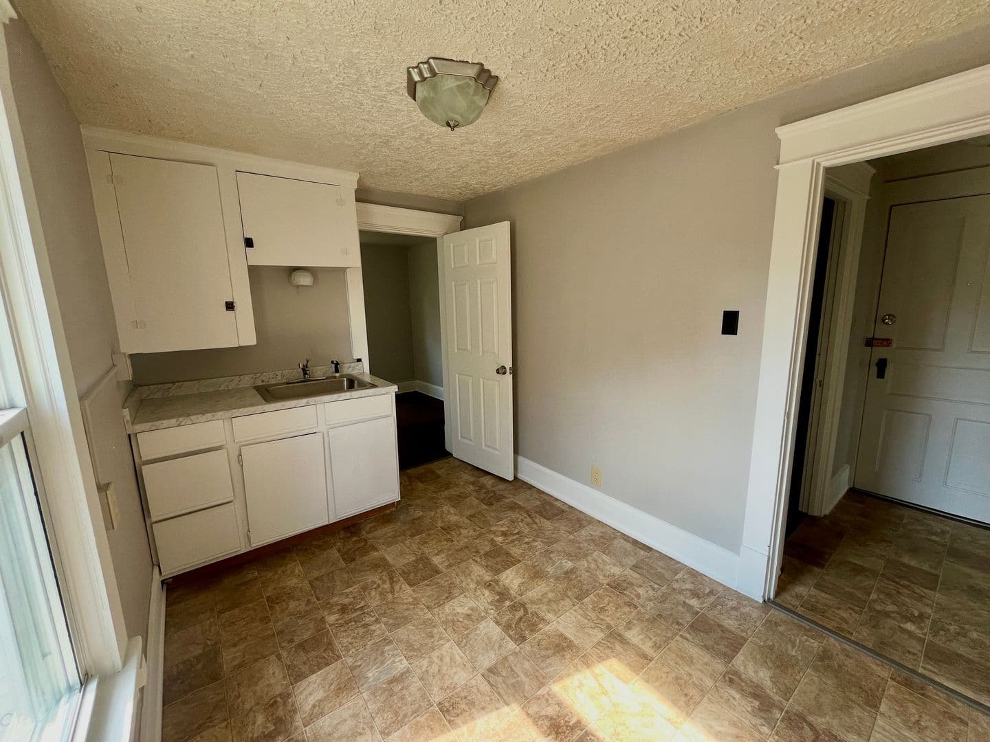 Canton Apartment: 427 Smith Avenue NW