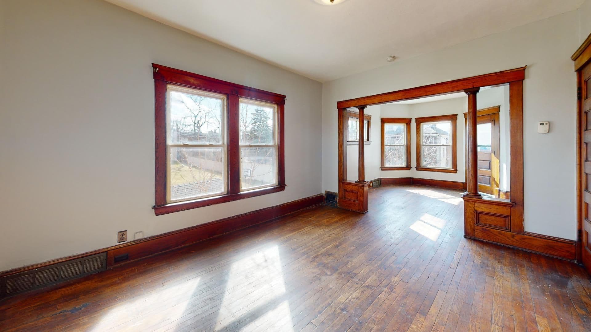 Cleveland Apartment: 1471 West 98th St.