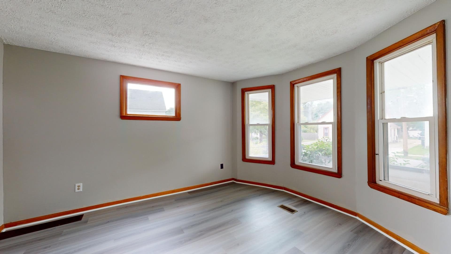 Cleveland Apartment: 3518-3520 West 54th St.